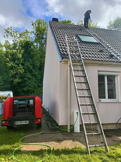 Image de Y.J nettoyage de toiture pas cher |Couvreur à Conflans st Honorine